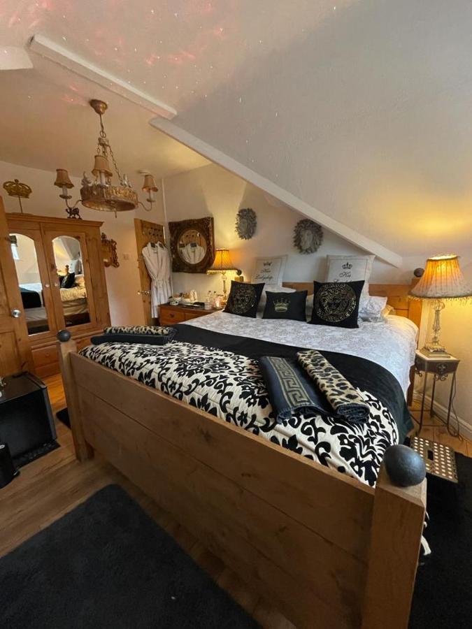 Olivia House Panzió Porthcawl Kültér fotó