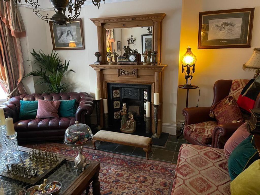 Olivia House Panzió Porthcawl Kültér fotó